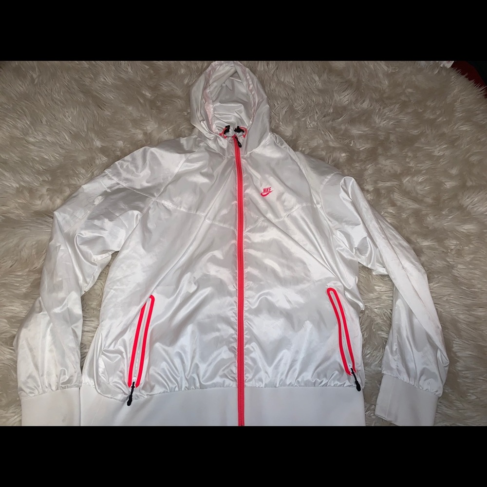 Nike White Windbreaker with Pink Accent